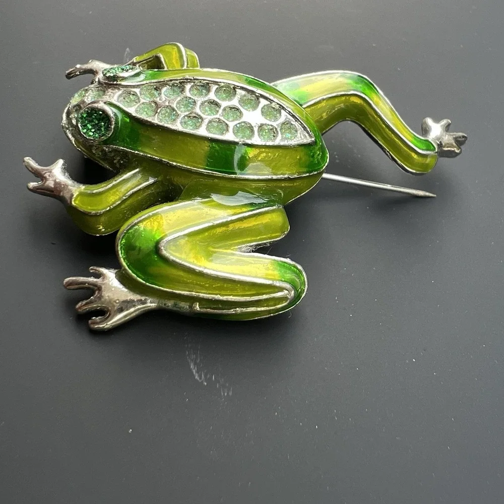 Tree Frog Brooch Green Enamel Rhinestone Vintage Amphibian Animal Pin